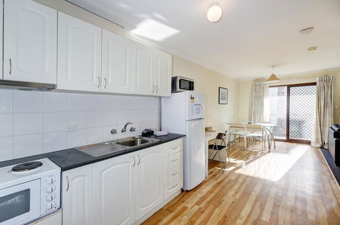 West Beach Lagoon 208 â€“ Great Value! - Accommodation in Bendigo 12