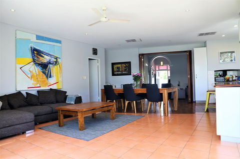 Fremantle Heritage Home For You To Enjoy! - Accommodation in Bendigo 12