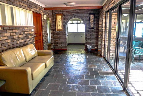 Geraldton Holliday Villas - Accommodation in Bendigo 9