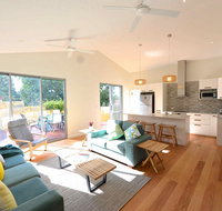 Sunny Blinco Street House - Accommodation in Bendigo