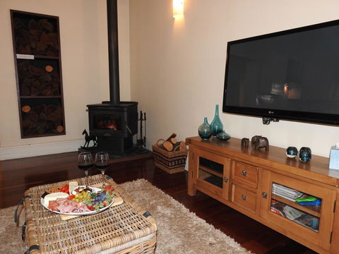 Quiet Escapes Cottages - Accommodation in Bendigo 10
