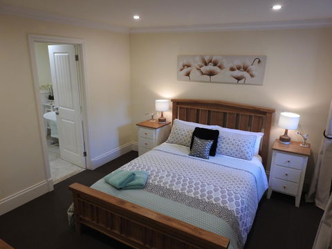 Quiet Escapes Cottages - Accommodation in Bendigo 8