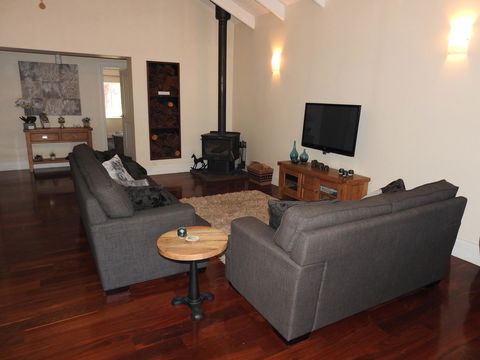 Quiet Escapes Cottages - Accommodation in Bendigo 23
