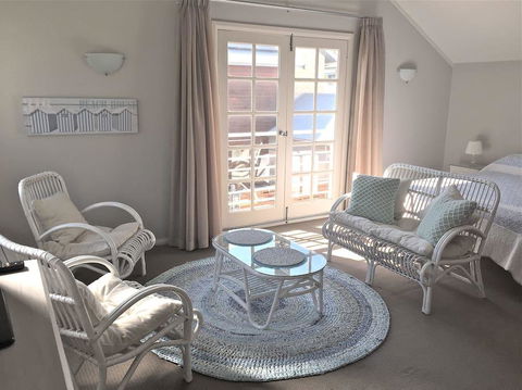 Fremantle Local Beach Studio - Accommodation in Bendigo 8