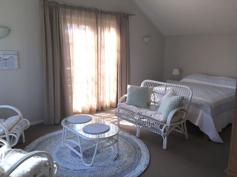 Fremantle Local Beach Studio - Accommodation in Bendigo 25