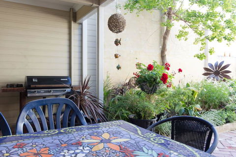 Fremantle Local Beach Studio - Accommodation in Bendigo 9