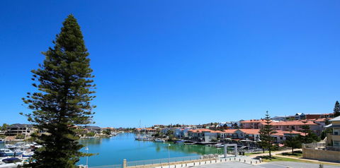 Studio Style Mindarie Marina - Accommodation in Bendigo 0
