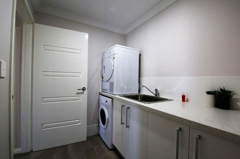 Studio Style Mindarie Marina - Accommodation in Bendigo 8