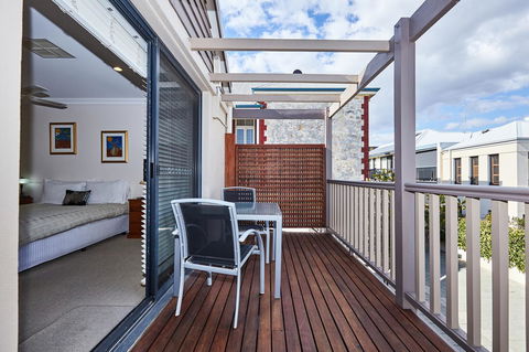 Fremantle Townhouse Unit 6 - Accommodation in Bendigo 10