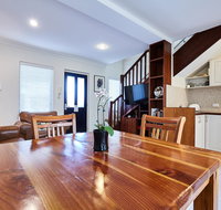 Fremantle Townhouse Unit 6 - Accommodation in Bendigo