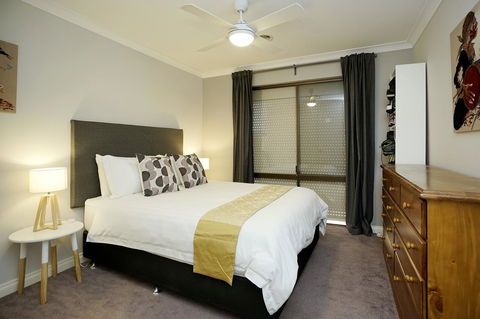Marcus Villa Booragoon - Accommodation in Bendigo 1