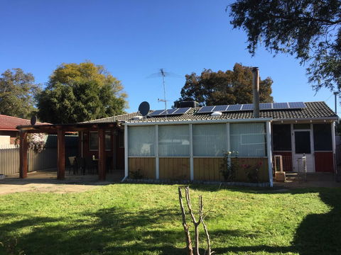 â˜… Stylish Family Home! â˜… - Accommodation in Bendigo 26