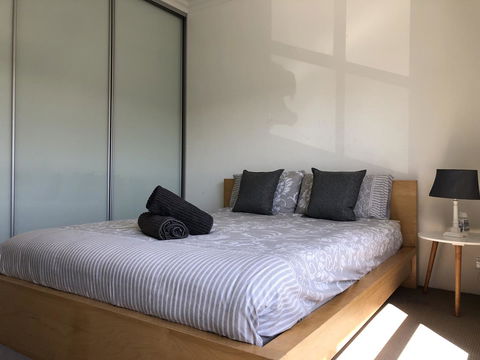 Gerring Court With Free 1 Car Bay Parking - Accommodation in Bendigo 2