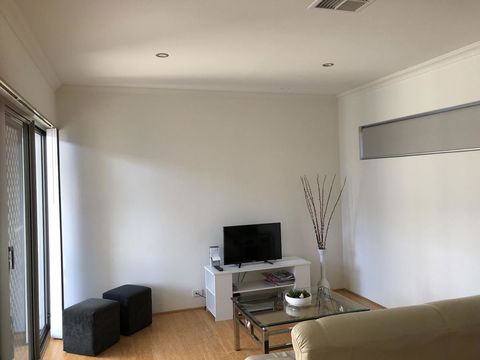 Gerring Court With Free 1 Car Bay Parking - Accommodation in Bendigo 13