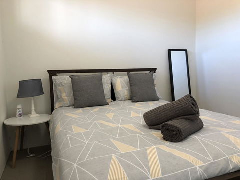 Gerring Court With Free 1 Car Bay Parking - Accommodation in Bendigo 5