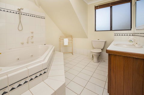 A Hidden Bush Delight - Accommodation in Bendigo 26
