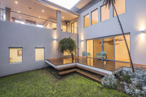 Calm Waters - Accommodation in Bendigo 23