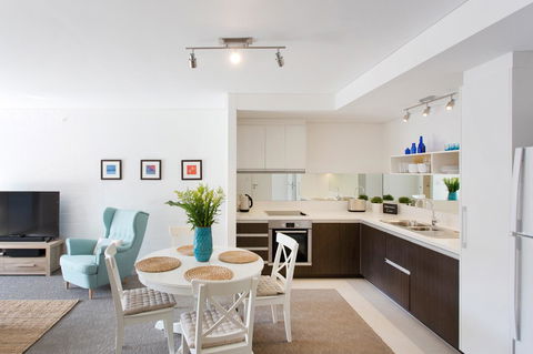 Beachside Living - South Fremantle - Accommodation in Bendigo 10
