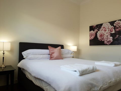 Leisurely Manor - Spacious Three Bedroom Home In Fremantle - Accommodation in Bendigo 2