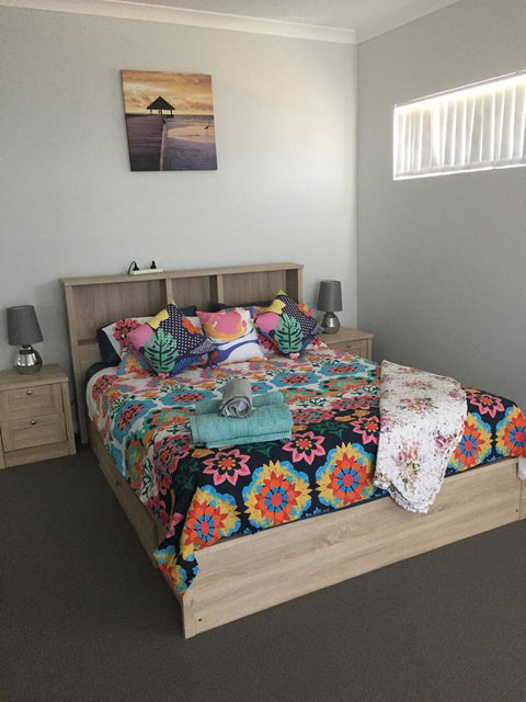 Beach House At SeaScapes.. - Accommodation in Bendigo 5