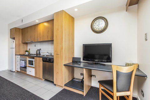 508 Stupendous Sunsets & Views Pool Gym Parking - Accommodation in Bendigo 21