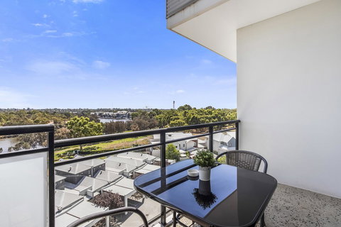 508 Stupendous Sunsets & Views Pool Gym Parking - Accommodation in Bendigo 26