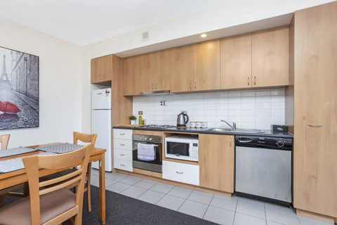 508 Stupendous Sunsets & Views Pool Gym Parking - Accommodation in Bendigo 43