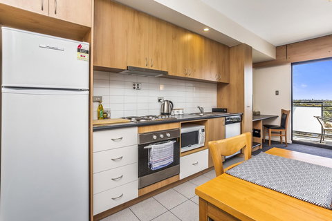 508 Stupendous Sunsets & Views Pool Gym Parking - Accommodation in Bendigo 19