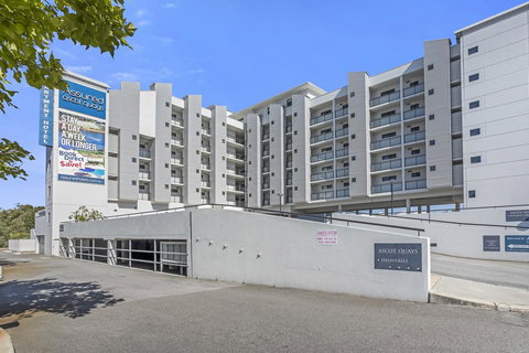 508 Stupendous Sunsets & Views Pool Gym Parking - Accommodation in Bendigo 36