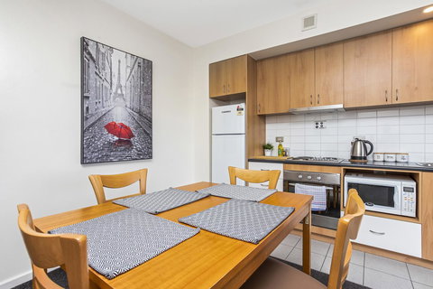 508 Stupendous Sunsets & Views Pool Gym Parking - Accommodation in Bendigo 9