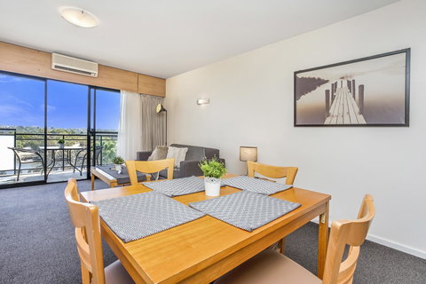508 Stupendous Sunsets & Views Pool Gym Parking - Accommodation in Bendigo 7