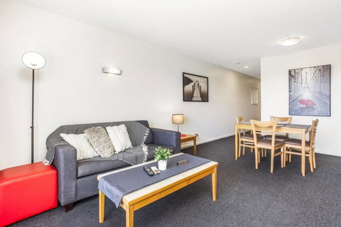 508 Stupendous Sunsets & Views Pool Gym Parking - Accommodation in Bendigo 40