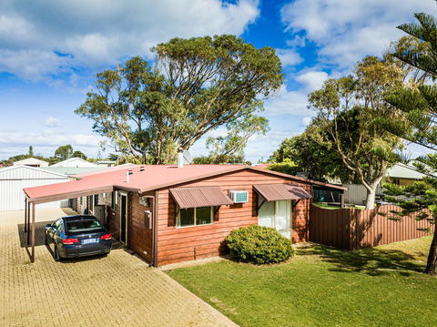 The Bothy Lancelin Family Retreat - Accommodation in Bendigo 3