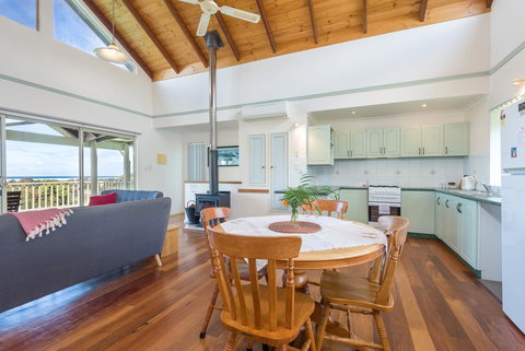 Surfside Ocean Beach Denmark Holiday Accommodation - Accommodation in Bendigo 21