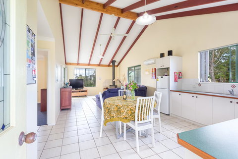 Surfside Ocean Beach Denmark Holiday Accommodation - Accommodation in Bendigo 29