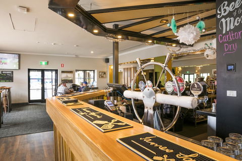 Nightcap At The Ship Inn - Accommodation in Bendigo 13