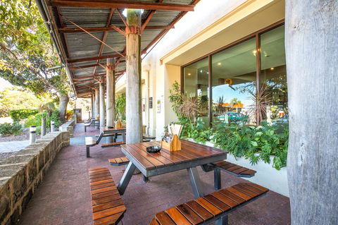 Nightcap At Wanneroo Tavern - Accommodation in Bendigo 10