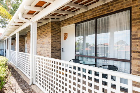 Nightcap At Wanneroo Tavern - Accommodation in Bendigo 12