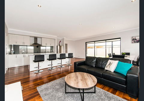 Vacation Home - Accommodation in Bendigo 9