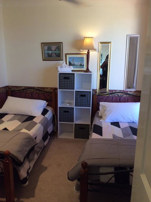 Crossland House - Accommodation in Bendigo 11