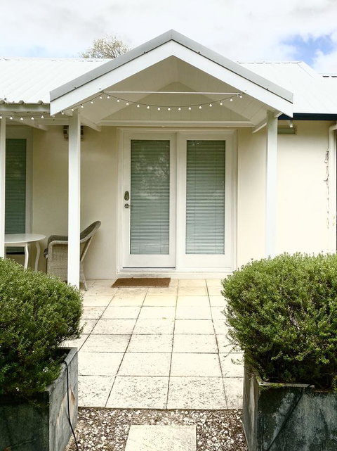 Whitesands Holiday Villas - Accommodation in Bendigo 2