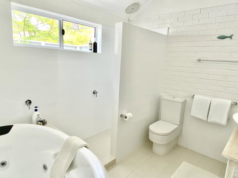 Whitesands Holiday Villas - Accommodation in Bendigo 4