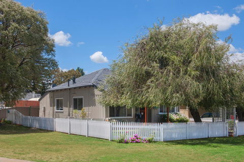 Sea La Vie - Accommodation in Bendigo 1