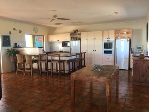 Surf Views - Accommodation in Bendigo 6