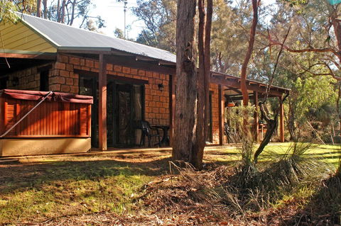 Yelverton Brook Conservation Sanctuary - Accommodation in Bendigo 8