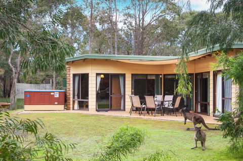 Yelverton Brook Conservation Sanctuary - Accommodation in Bendigo 20