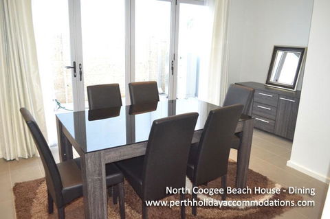 North Coogee Beach House - Accommodation in Bendigo 1