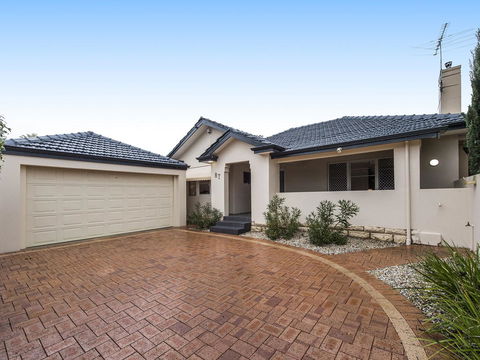 Luxury Federation Style Home - Sleeps 10 - Accommodation in Bendigo 18