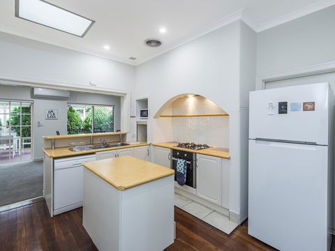 Luxury Federation Style Home - Sleeps 10 - Accommodation in Bendigo 6