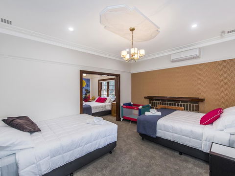 Luxury Federation Style Home - Sleeps 10 - Accommodation in Bendigo 11